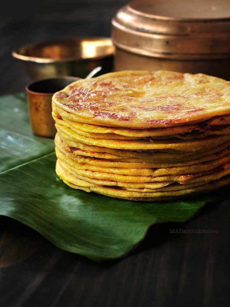 Traditional oliga served on a banana leaf at Jyothi Oliga Center Hindupuram