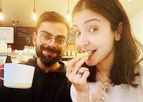 Virat Kohli and Anushka Sharma enjoying snacks at Thom’s Bakery Bengaluru