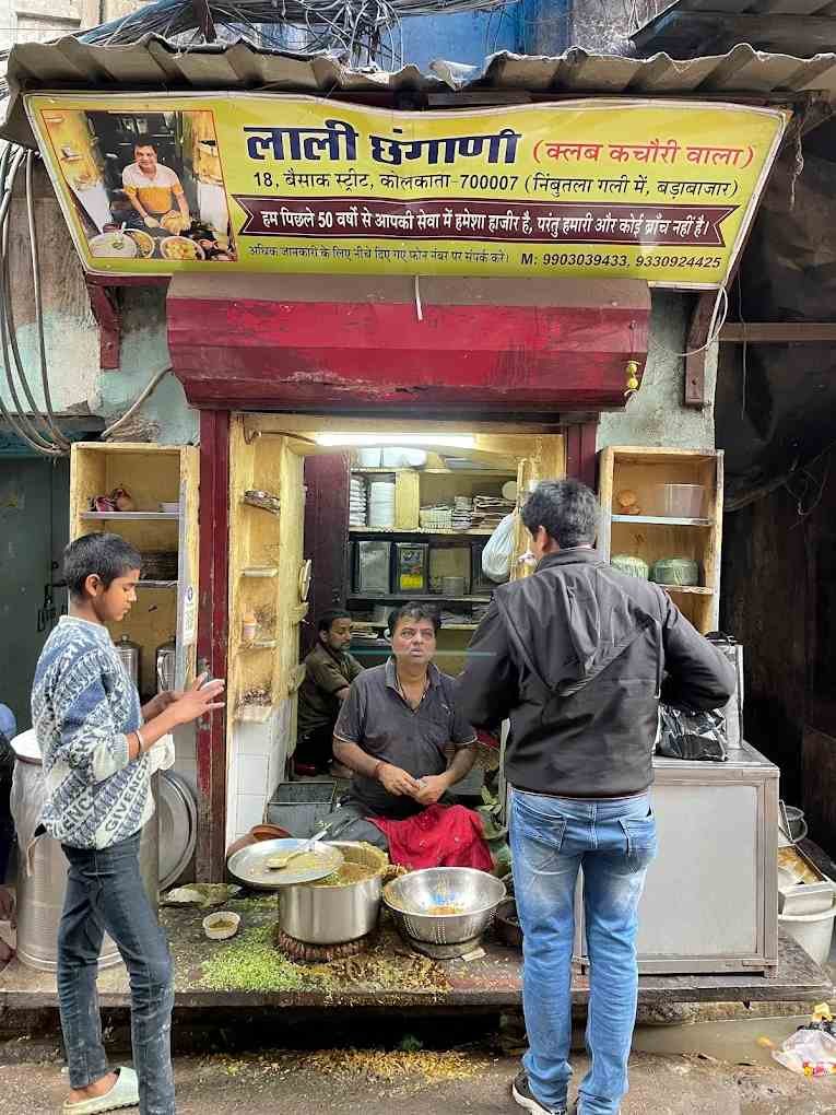 Chhangani Kachori street stall in Burrabazar Kolkata serving famous club kachori