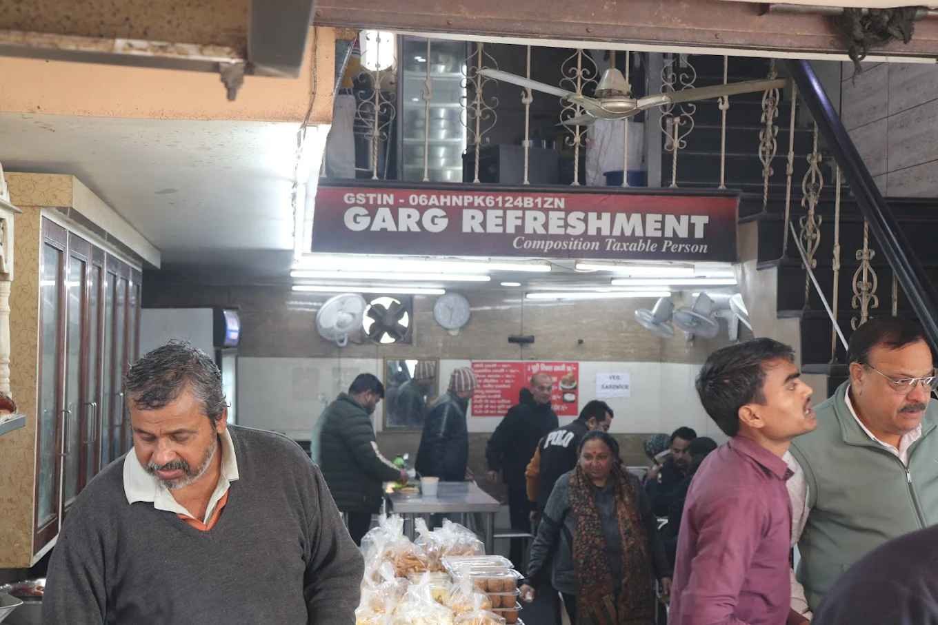 Crowd enjoying breakfast at Garg Puri Wale Ambala street food stall
