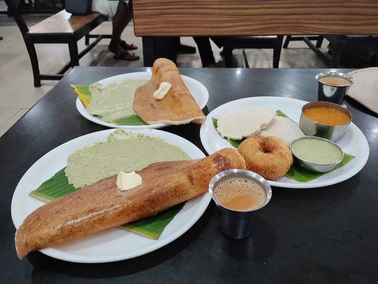 Benne masala dosa, idli vada, chutney, sambar and filter coffee served at Gayatri Tiffin Room Bangalore